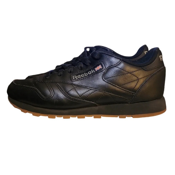 Reebok Classic Black Leather Sneakers with gum sole women's size 7.5 Y2K Retro - Picture 2 of 11